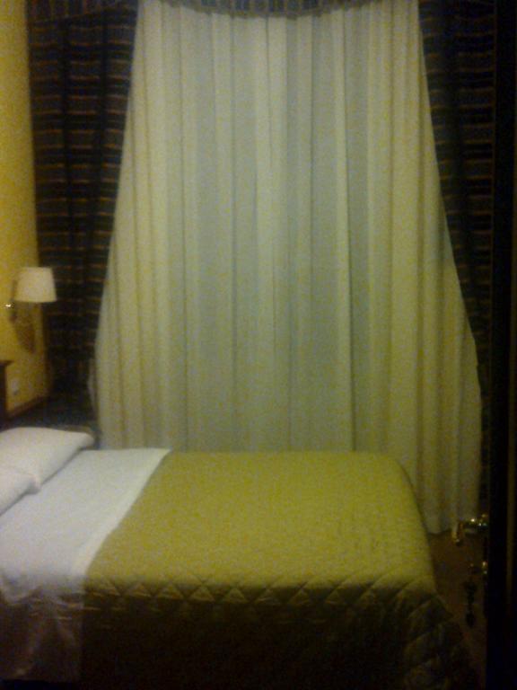 3 Lati Di Pitagora B&B Рим Экстерьер фото
