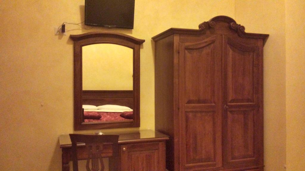 3 Lati Di Pitagora B&B Рим Экстерьер фото